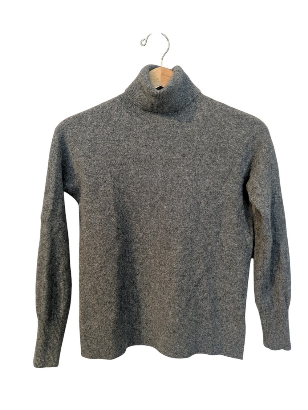 HALOGEN 100% Cashmere Gray Turtle Neck Sweater Medium